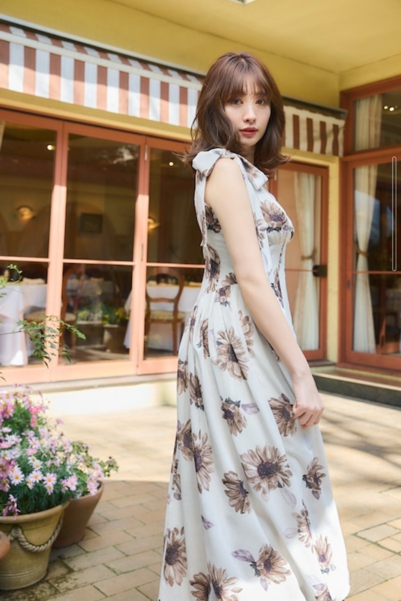 新品】Her lip to Sunflower-Printed Midi Dress｜PayPayフリマ