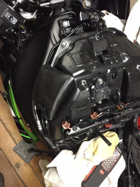 ZRX1200DAEG/ ZX-10R ＬＥＤウィンカーリレー　２ピンタイプ　_画像7