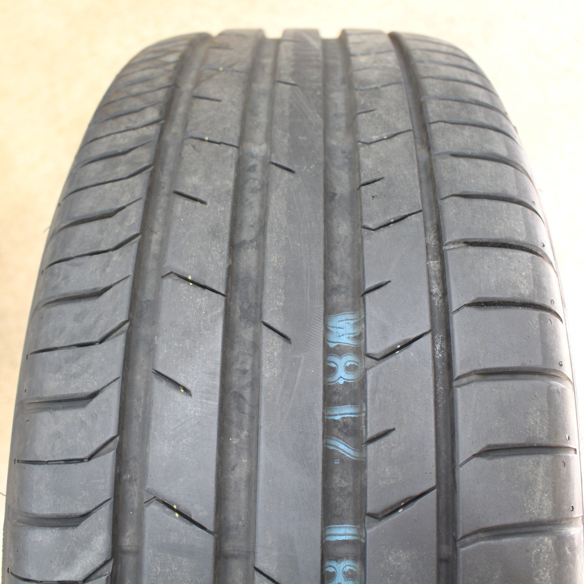 VW フォルクスワーゲン トゥアレグ 純正 18インチ 8J+57 PCD130 TOYO