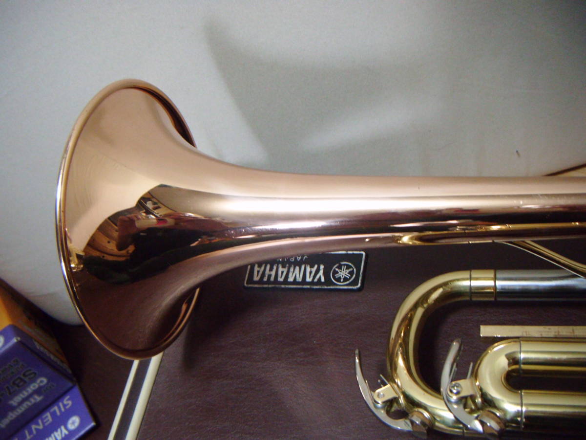 ヤマハ YAMAHA トランペット YTR-3320 赤ベル ( SILENT BRASS SB7-9