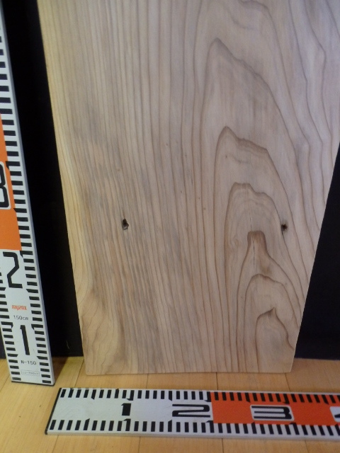 e2052410 新潟産杉●約96cm×28.8cm×厚2cm☆無垢板１枚板 木材 板 DIY 板材 天板 棚板 テーブル 看板 花台など種類豊富！_画像9