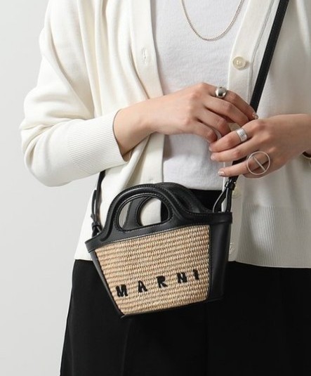 大特価セール!!!!新品未使用 マルニmarniラフィアカゴバッグ ブラック