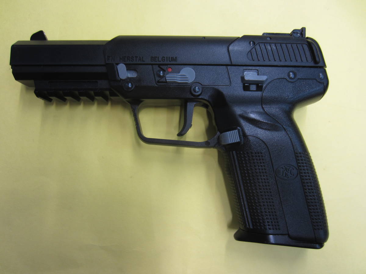 FN Five-seveN マルシン 二酸化炭素ガスガン 18歳以上 Marushin CO2