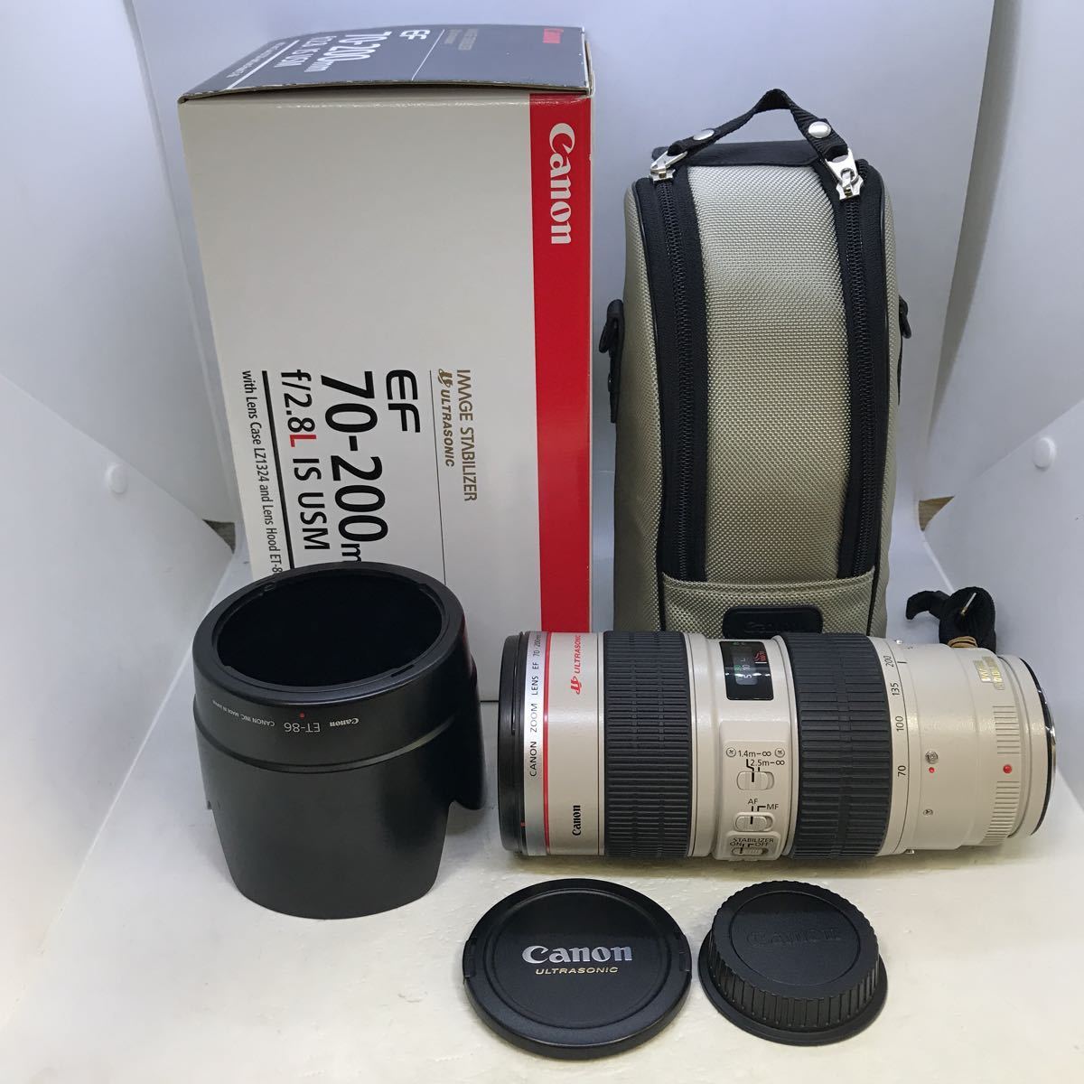 ★【極上美品】★ワンオーナー 防湿庫保管★ CANON キヤノン EF70-200mm F2.8L IS USM ☆元箱、ケース、フード付き☆安心初期不良対応☆_画像1