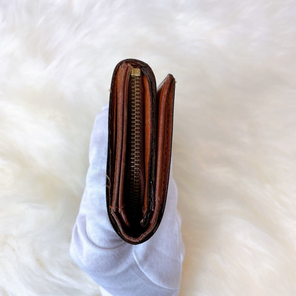LOUIS VUITTON ルイヴィトン モノグラム 二つ折り財布 ポルトフォイユ