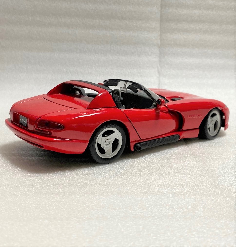 ◆１／２４スケール ◆ＤＯＤＧＥ Ｖｉｐｅｒ ｒｔ／１０ ◆Ｍａｉｓｔｏ ◆ダイキャストモデル ◆中古品_画像3