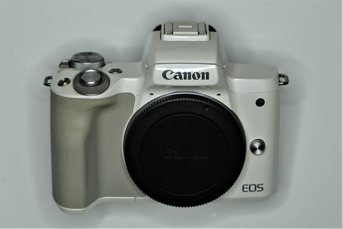 Canon ミラーレス一眼カメラ キヤノン EOS Kiss M ボディ ホワイト