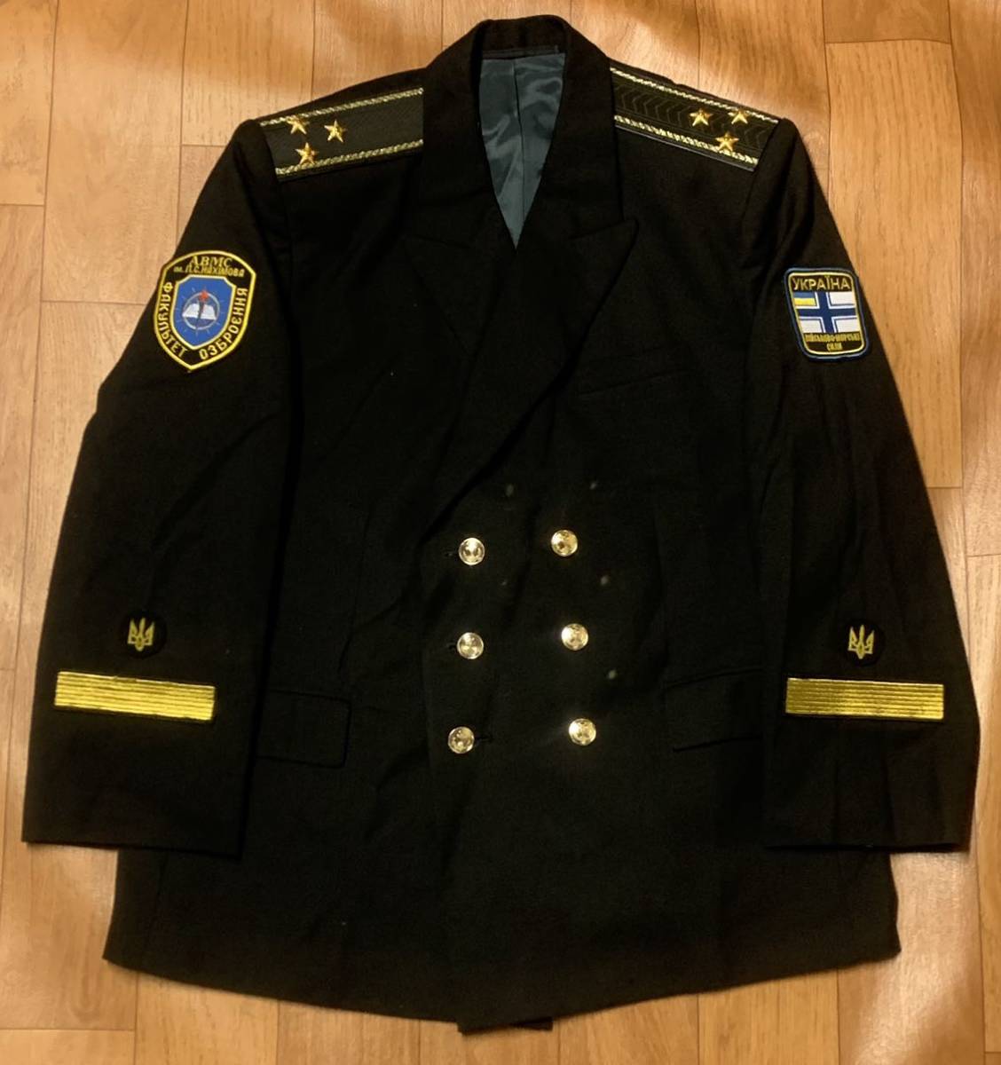 絶品】 珍品 ウクライナ軍 海軍 大佐 リーファージャケット 制服 オフクーポン付 abcdef6057079さん専用 デスクトップ型PC