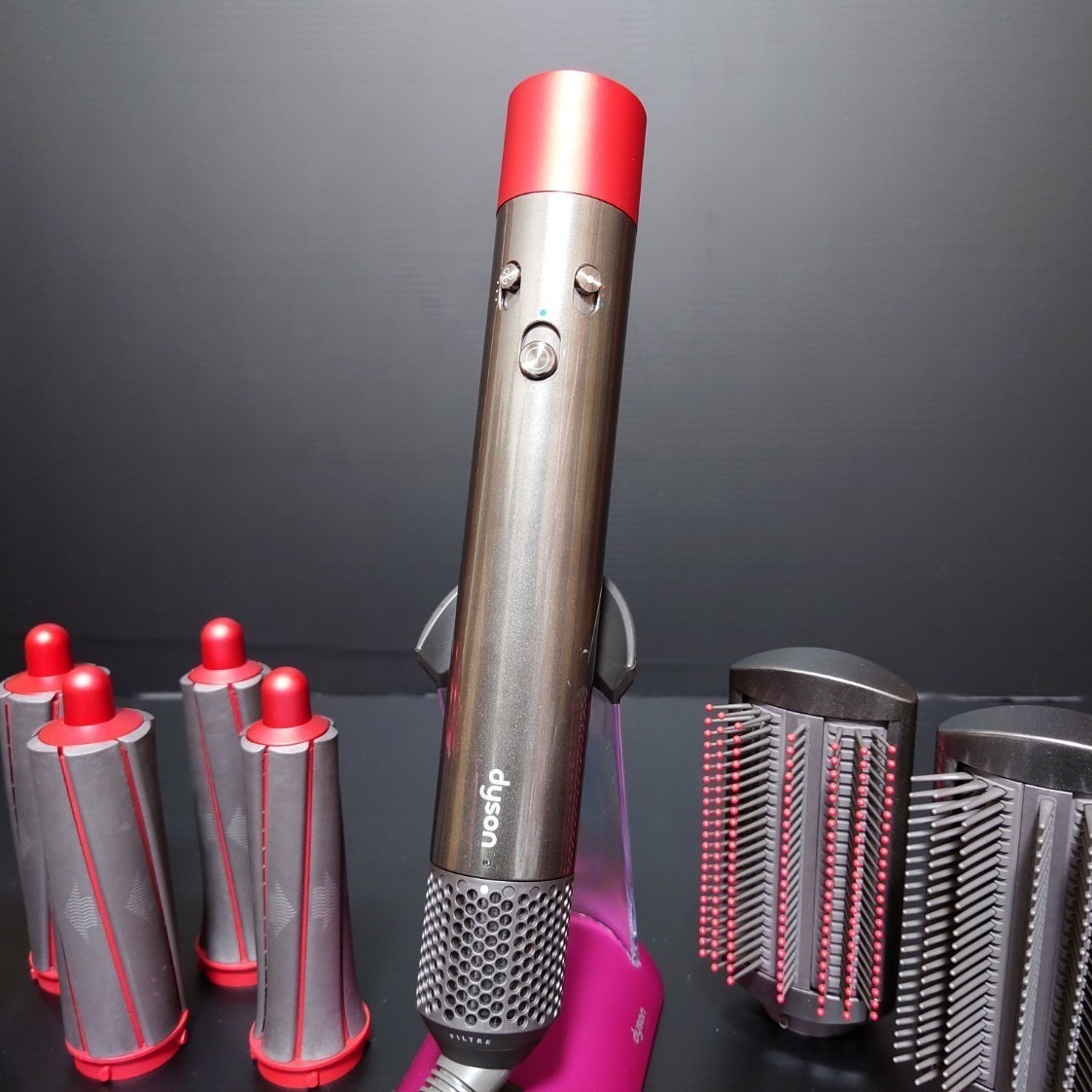 限定モデル・展示未使用品】Dyson エアラップ コンプリート レッド