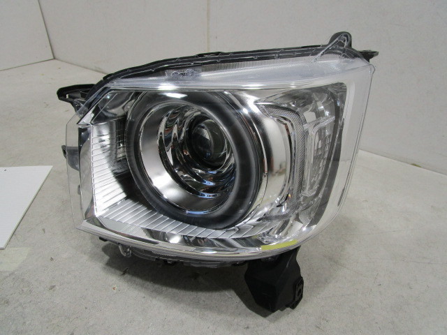 ホンダ　N BOX　JF3　純正　LED　左ヘッドライト　STANLEY W3105　33150-TTA-N01　_画像2