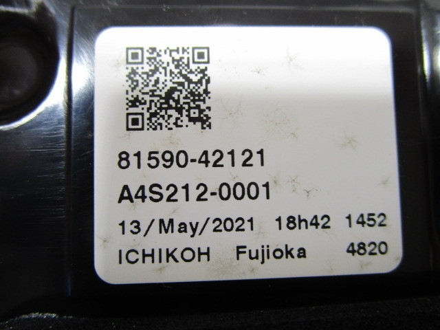 新車外し　美品　トヨタ　RAV4　AXAH52/AXAH54/MXAA52/MXAA54　純正　左トランクテールライト　ICHIKOH　42-98　_画像3