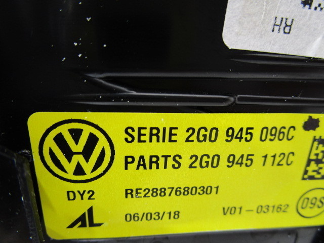 SALE!! 　VW　ポロ　２G系　純正　右テールライト　2G0 945 096C_画像4