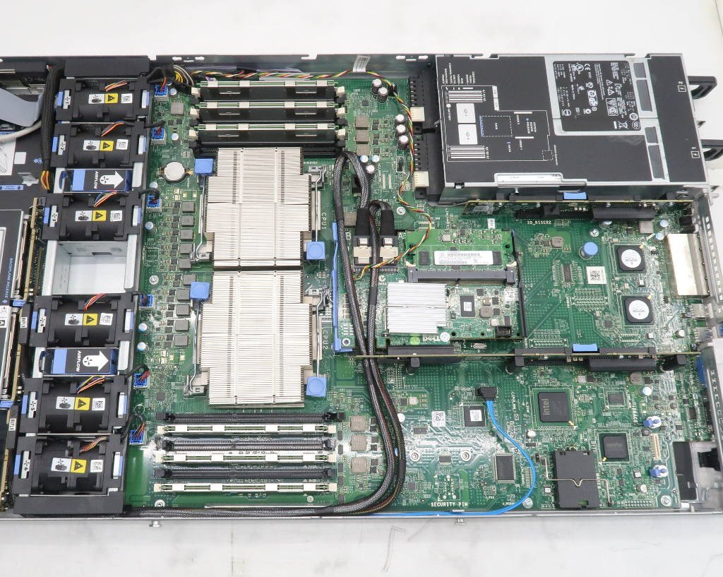DELL PowerEdge R610 Xeon X5667 3.06GHz*2 24GB 300GBx3台(SAS2.5インチ/6Gbps/RAID5構成) DVD-ROM AC*2 PERC H700_画像3