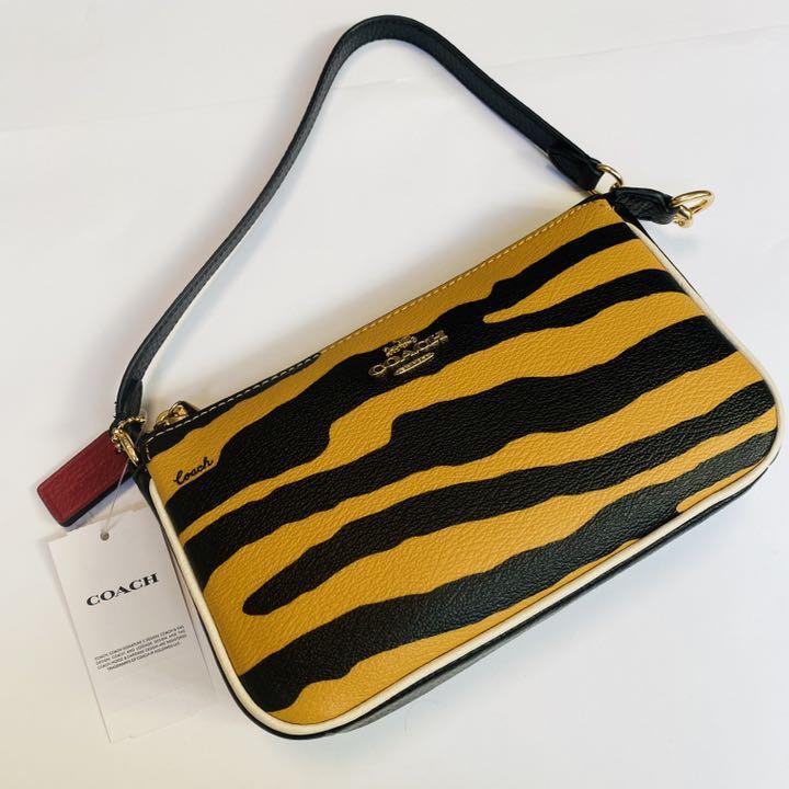 COACH コーチ ノリータ タイガープリント 虎柄 リストレットポーチ www