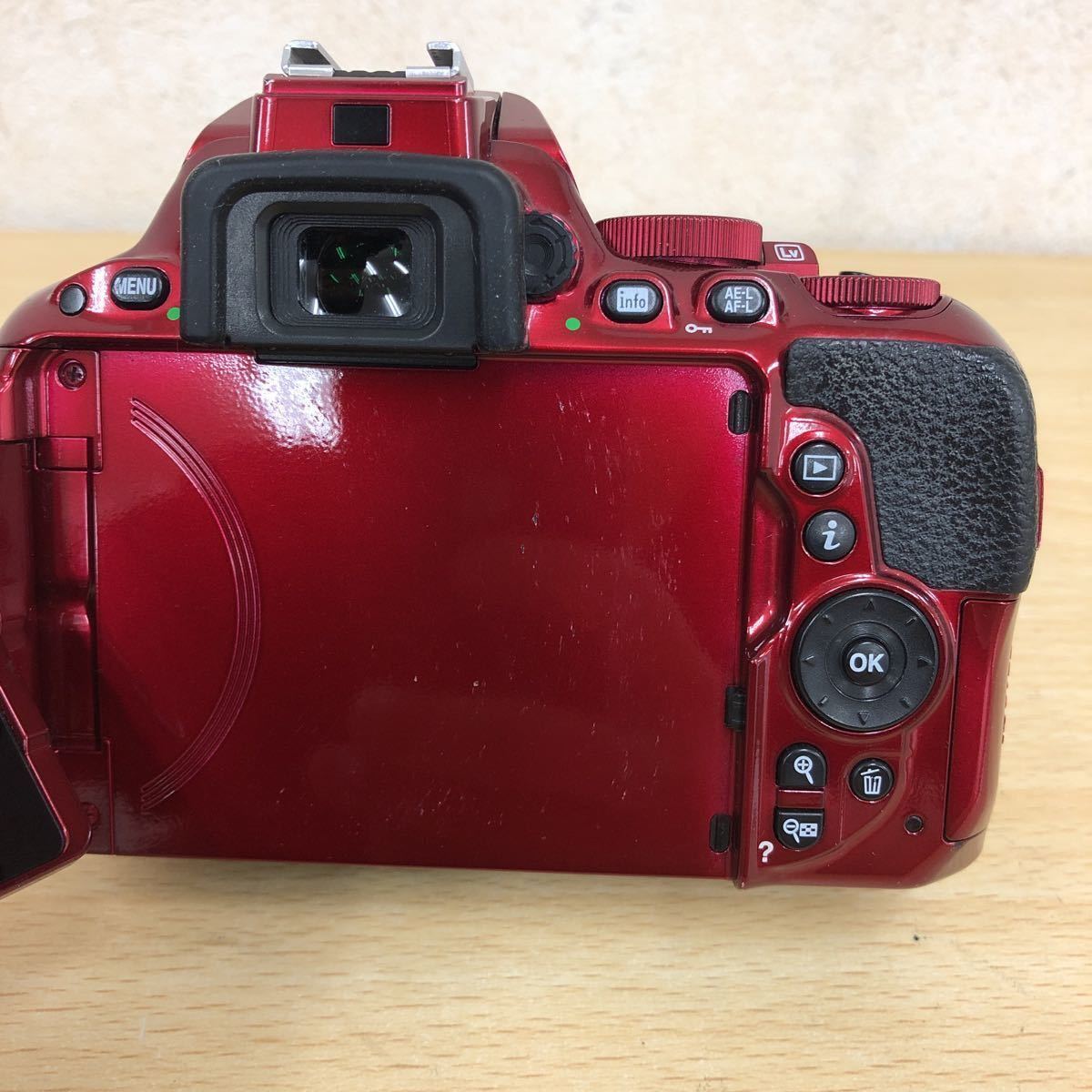 中古品 訳有り Nikon D5500 ボディ デジタルカメラ 一眼レフ ニコン レッド カメラ_画像5