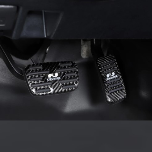 【FJクルーザー】ブレーキアクセルペダル装飾保護カバー トヨタ 06～21年式用 内装アクセサリー 取付簡単 カーボンファイバー ラバー 全2種_画像6