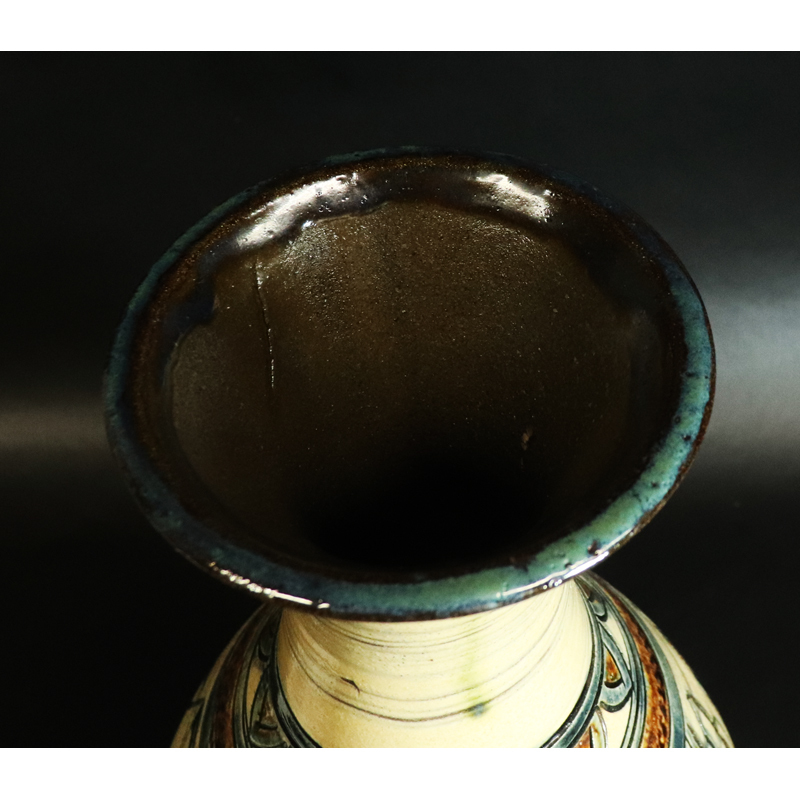 ■ 金城次郎（人間国宝） ■　壺屋焼 彫海老魚文 花瓶　＜22052011＞_画像5