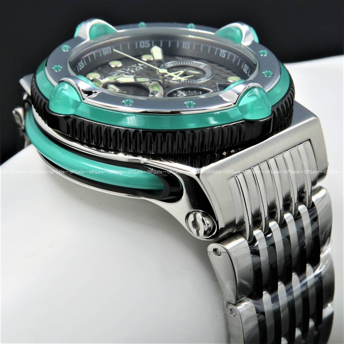 夜光をデザインする最上位機種 INVICTA Sea Monster 35156 インビクタ
