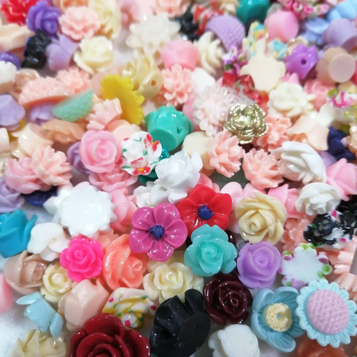 デコパーツ ビーズ パーツ 材料 ハンドメイド ネイルアート バラ 薔薇 レジン 安い 大量 かわいい 手芸材料 造花 手芸 可愛い ネイル