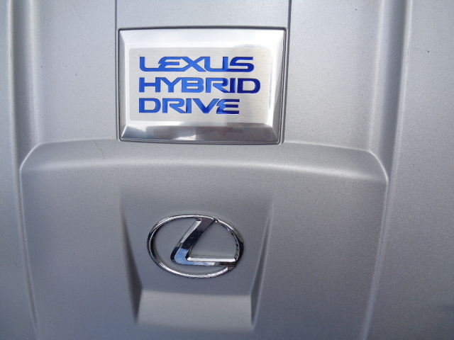  Lexus LS 600h latter term engine cover 