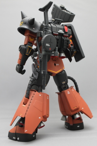 バンダイ MG MS-06R-2 ギャビー•ハザード専用ザクⅡ プラモデルキット