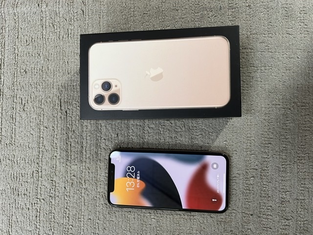 超美品!! iPhone11 PRO ゴールド 64GB SIMフリー bpbd.kendalkab.go.id