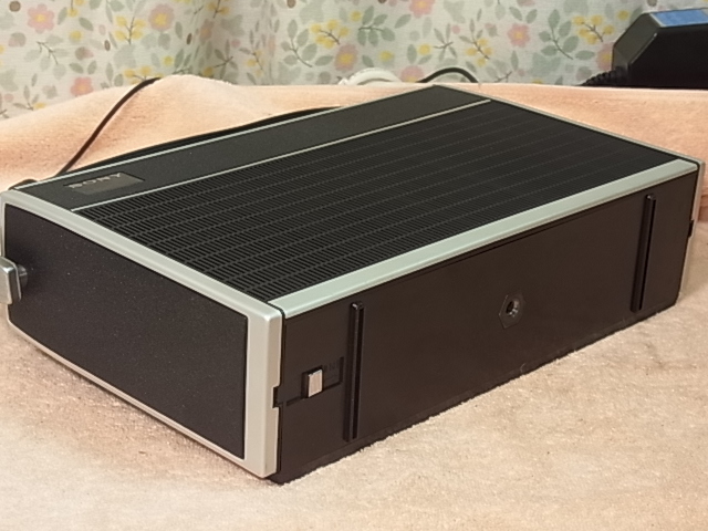 SONY【ICF-500】 時代を超えた「男の『超』一流品 FM76~94MHz SONY【ICF-500】 時代を超えた「男の『超』一流品 FM76~94MHz