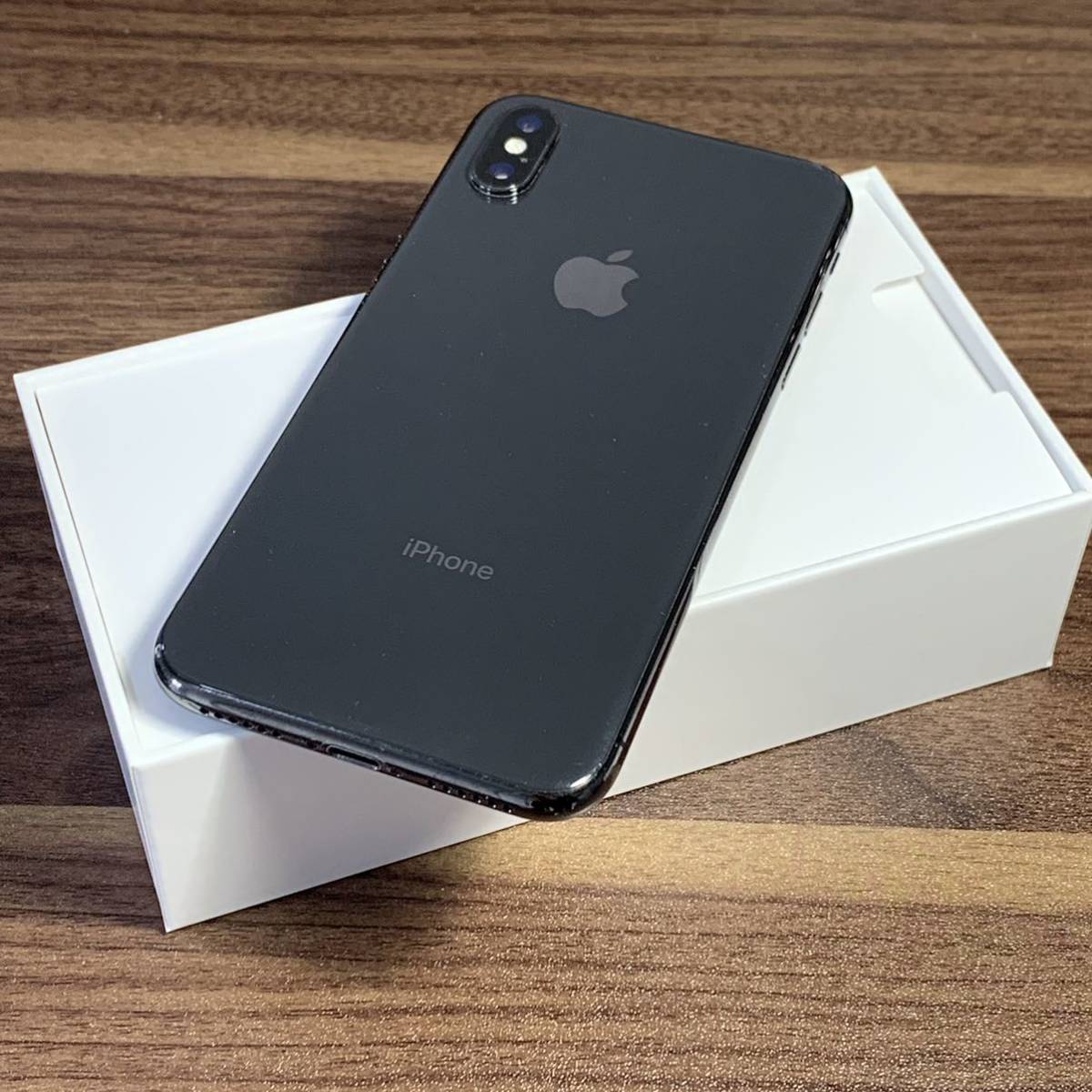 品】Apple|iPhone X 64gb|SIMフリー|速達発送可|格安SIM利用可