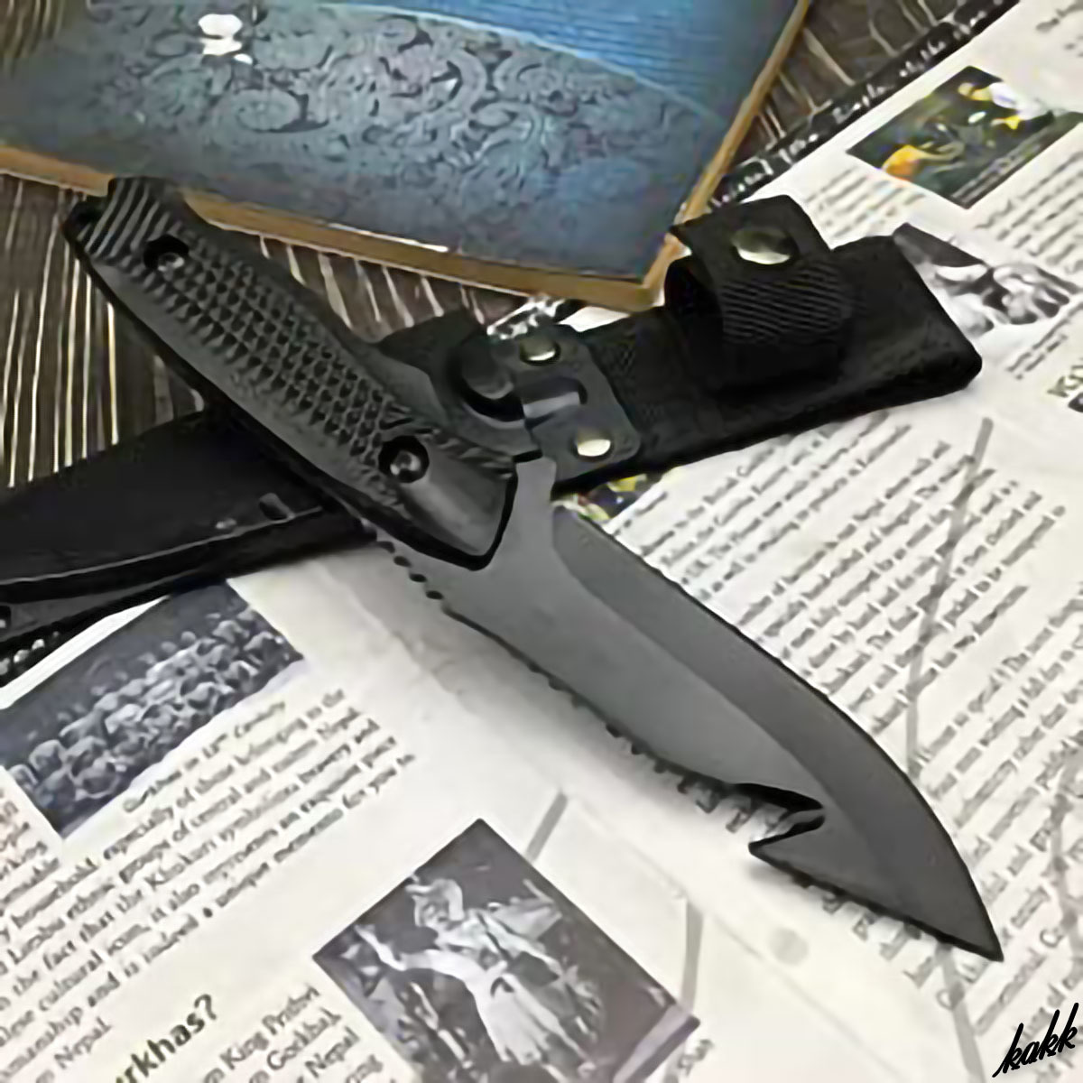 【洗礼されたブラックデザイン】 シースナイフ 5CR15Movステンレス鋼 フルタング ABSハンドル バトニング 専用シース キャンプ DIY