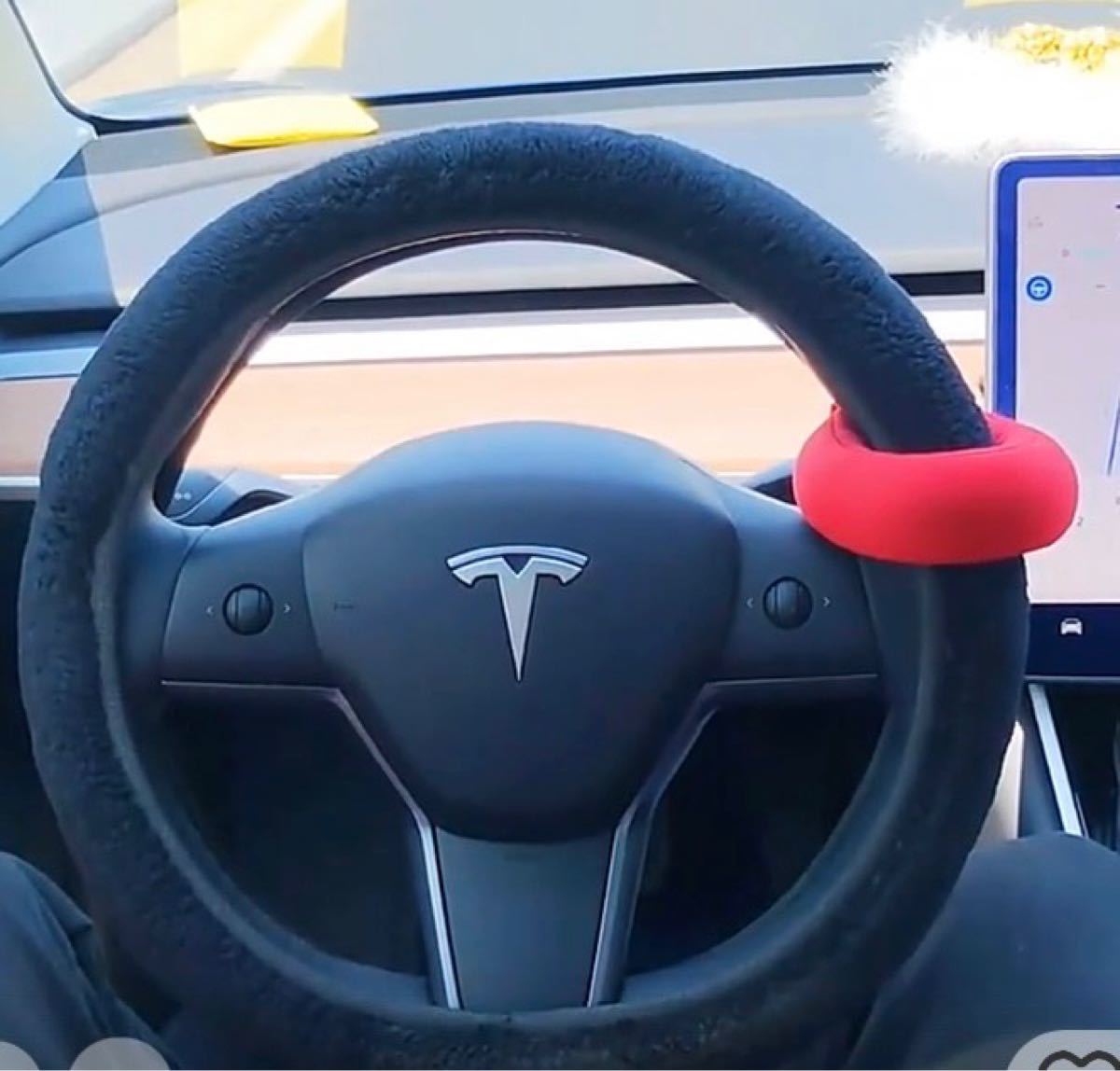 自動運転継続!テスラモデル3用ステアリングカウンターウエイト