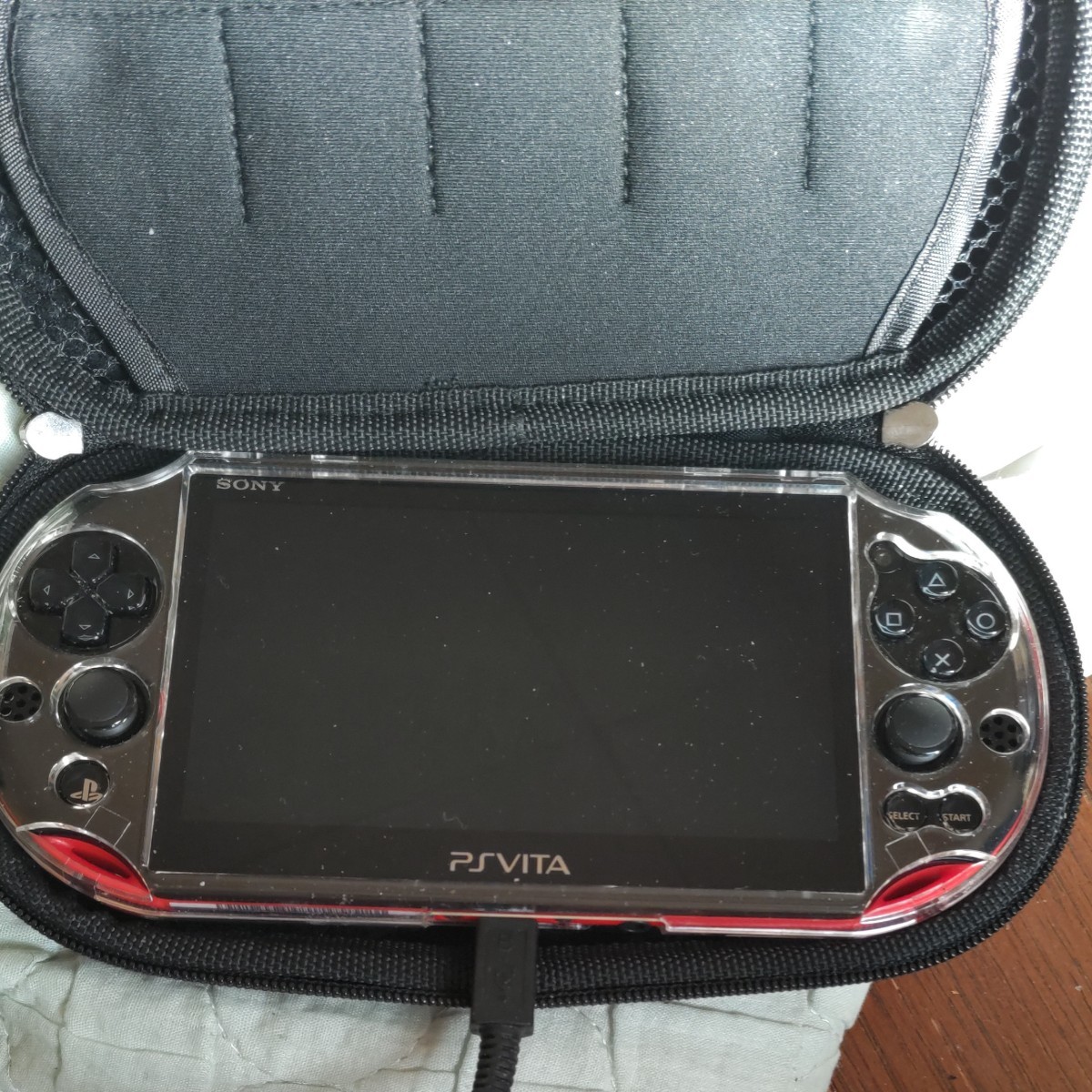 PS Vita PCH-2000  Vita EDITION  Wi-Fiモデル SONY メモリーカード64GB付き