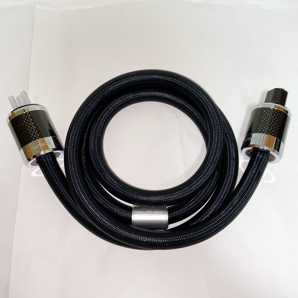 1円】FURUTECH フルテックPS-950 電源ケーブル 1.8m 1円】FURUTECH フルテックPS-950 電源ケーブル 1.8m