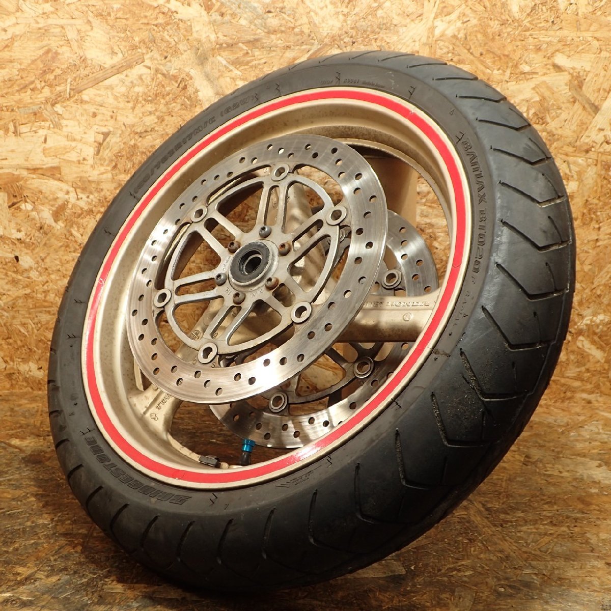 送料Lサイズ】HONDA SC40-1051*** CB1300SF フロントホイール 17×3.50