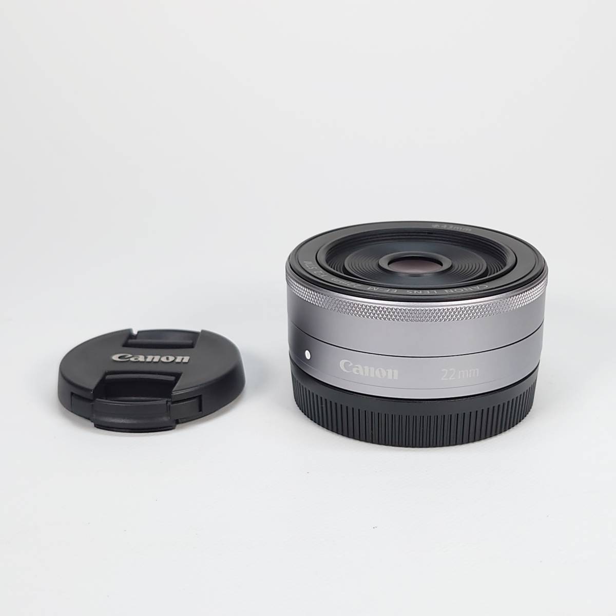 美品 Canon EF-M 22mm F2 STM パンケーキレンズ 広角 単焦点 シルバー