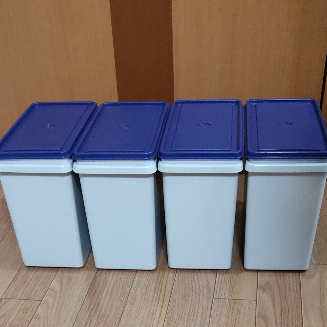 Tupperware タッパーウェア 蓋付き SSセット ジャイアント Tupperware タッパーウェア 蓋付き SSセット ジャイアント
