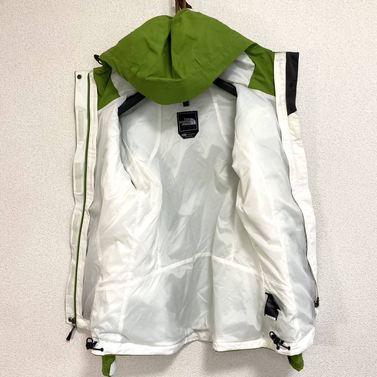 極美品!人気 ノースフェイス マウンテンパーカー レディースXS 透湿防水 THE NORTH FACE ナイロンジャケット ハイベント マウンテンライト_画像9