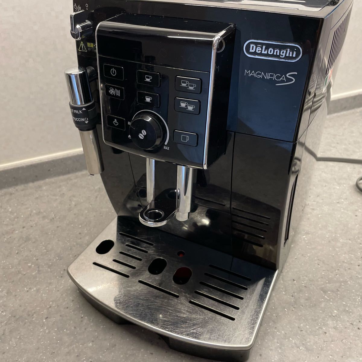 デロンギ DeLonghi マグニフィカS 全自動エスプレッソマシン デロンギ DeLonghi マグニフィカS 全自動エスプレッソマシン