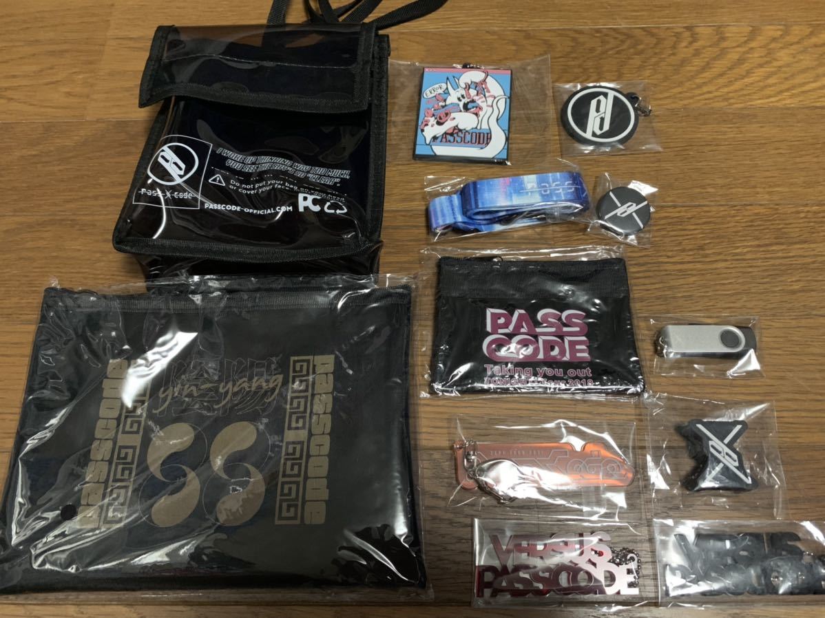PassCode パスコード ラバーバンド 缶バッジ キーホルダー PassCode パスコード ラバーバンド 缶バッジ キーホルダー