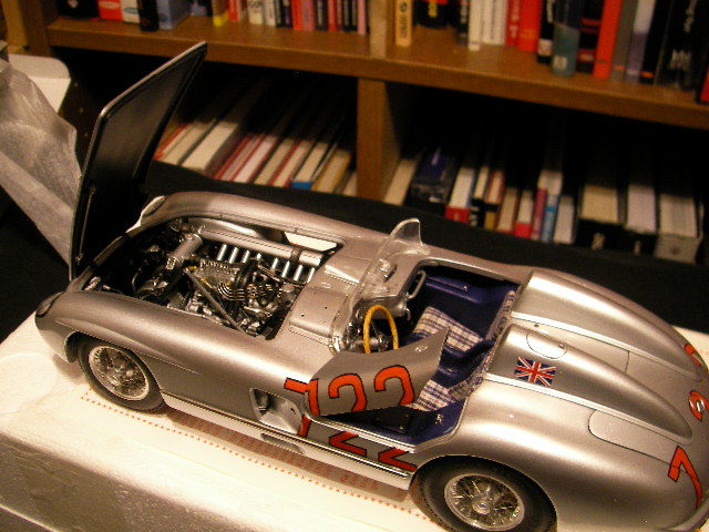 CMC 1/18 Mercedes-Benz 300 SLR (W196S) Mille Miglia Sieger 1955