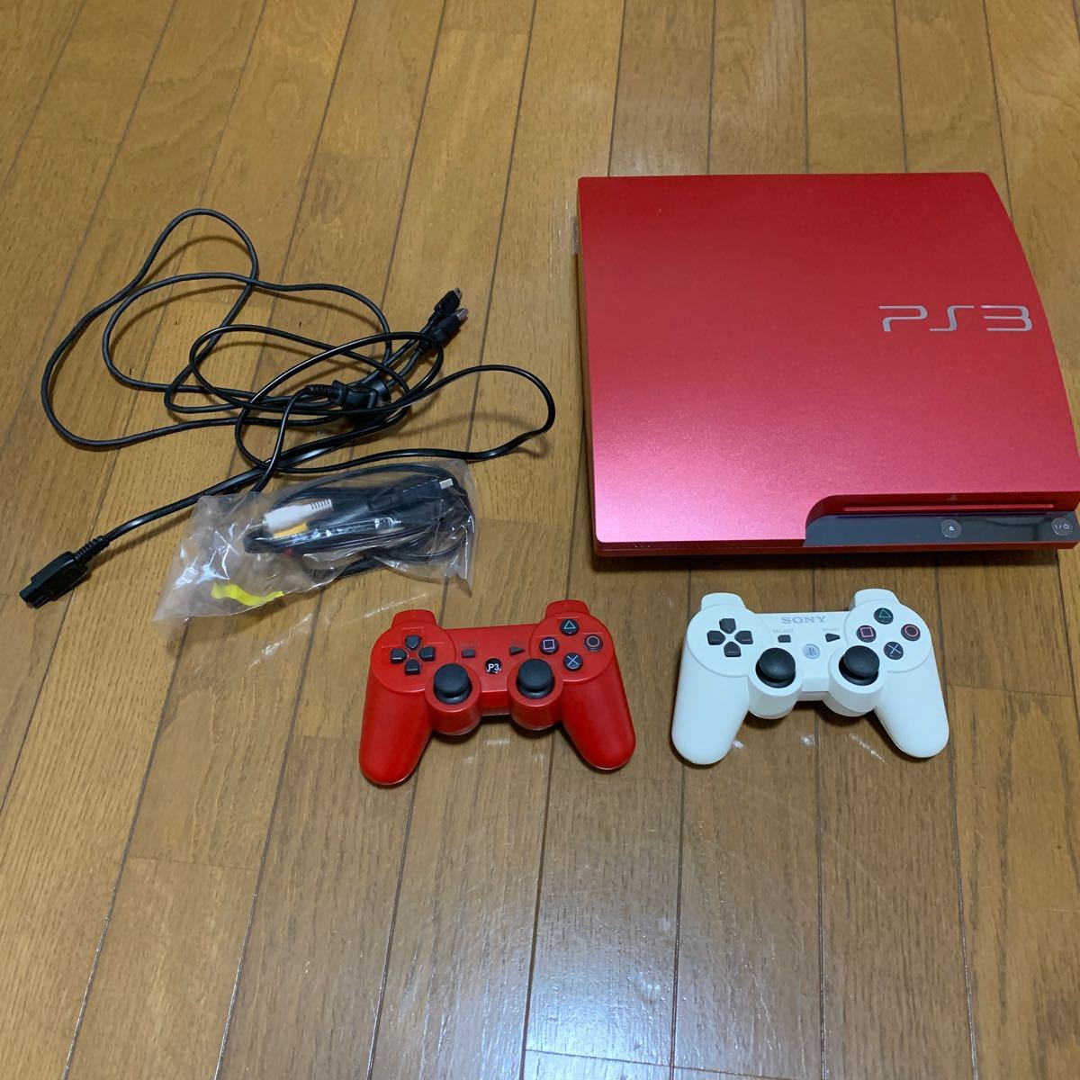 中古 PlayStation レッド CECH-3000BSR 320GB 3 スカーレット