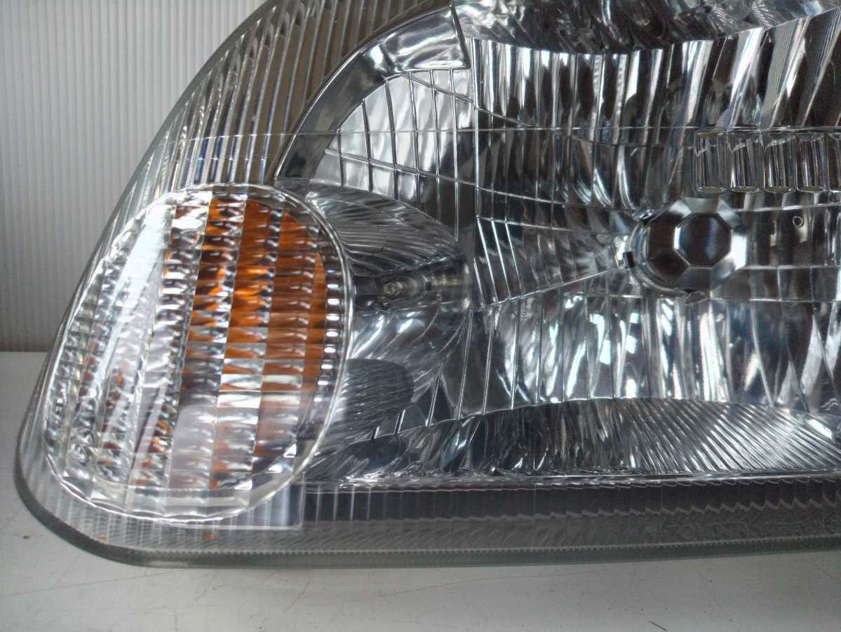トヨタ純正品 RZH 100系 ハイエース 最終型 ヘッドライト 左右