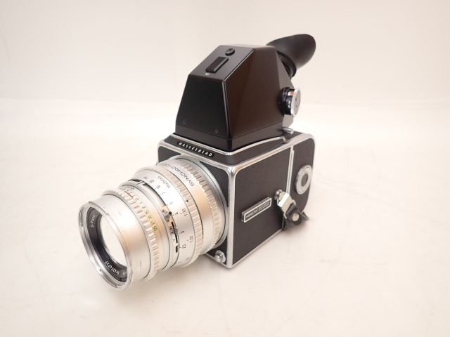 HASSELBLAD ハッセルブラッド 中判カメラ 500C/M シュリロ正規品 1982年製+S-Planar 120mm F5.6 AEプリズムファインダー付 □ 6671F-50_画像3