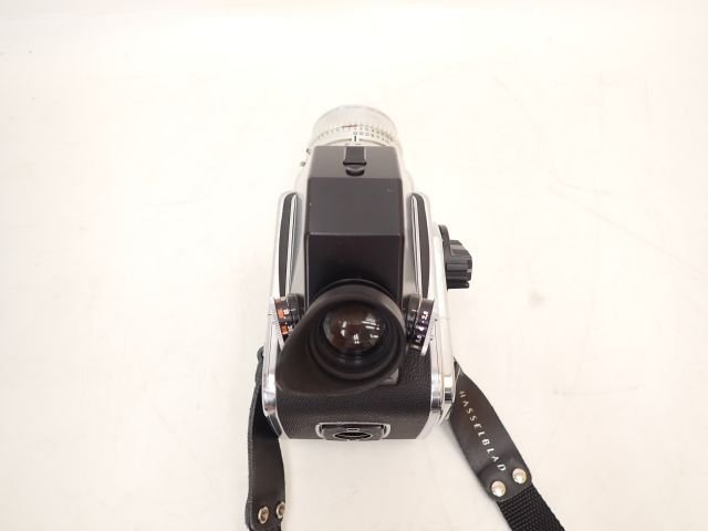 HASSELBLAD ハッセルブラッド 中判カメラ 500C/M シュリロ正規品 1982年製+S-Planar 120mm F5.6 AEプリズムファインダー付 □ 6671F-50_画像4