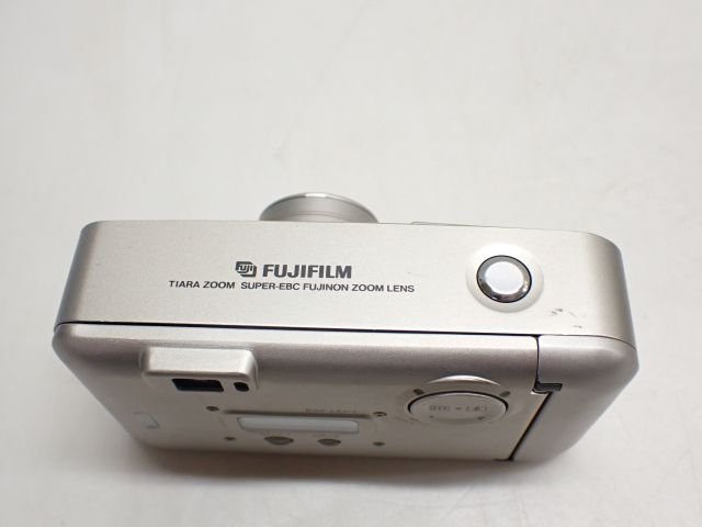 FUJIFILM 富士フィルム コンパクトフィルムカメラ TIARA ZOOM FUJIFILM 富士フィルム コンパクトフィルムカメラ TIARA ZOOM