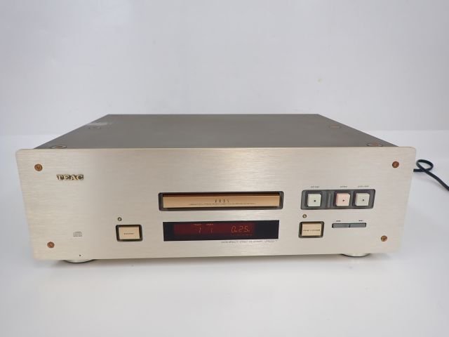 TEAC VRDS-7 VRDSメカニズムCDプレーヤー/CDデッキ ティアック オーディオ 音響機器 △ 66823-3