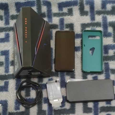 ROG PHONE 3 ZS661KS カバー付き 12G 512GB SDM865 PLUS シムフリー