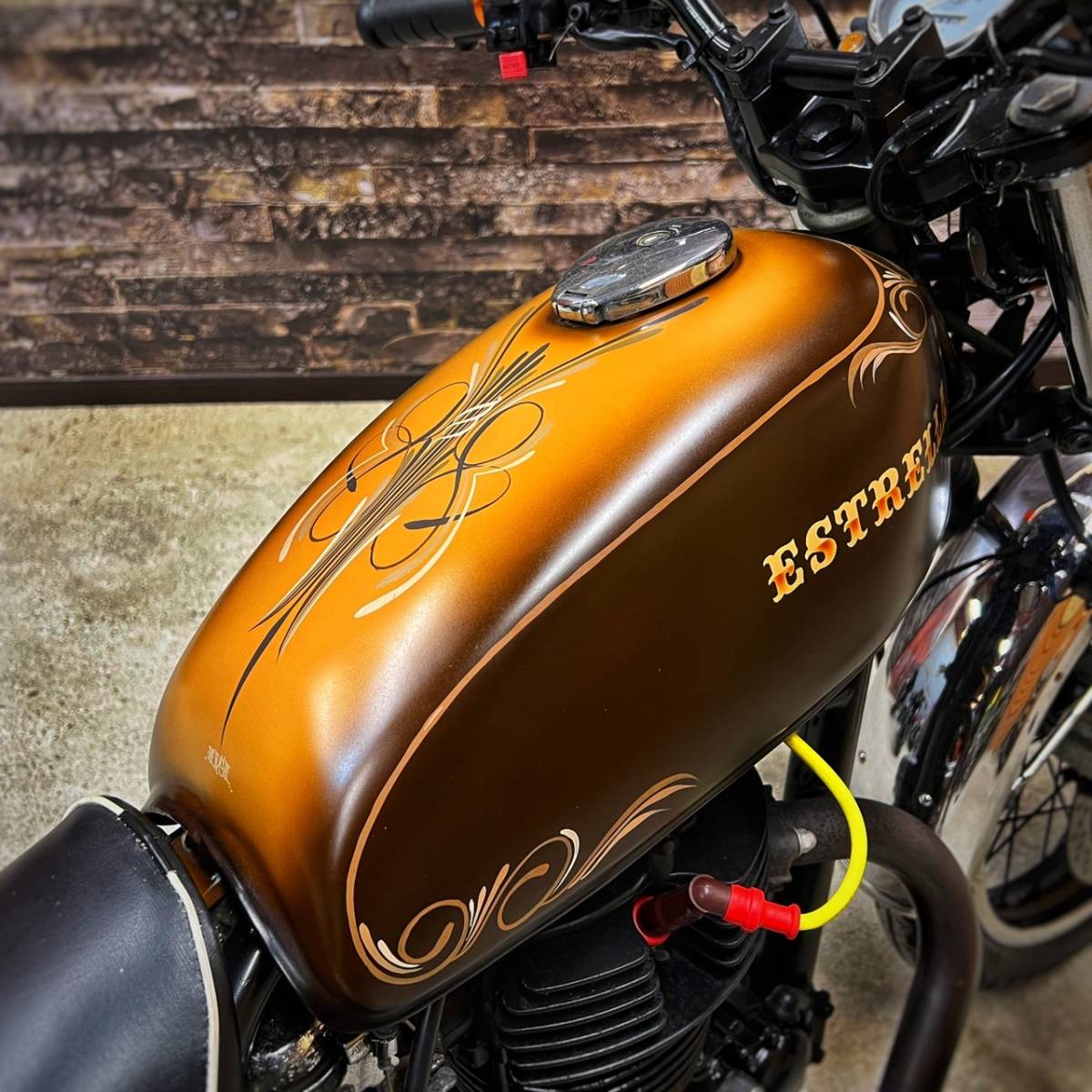 美しいオリジナルペイント タンク改 エストレヤ BJ250A 検: ストリート