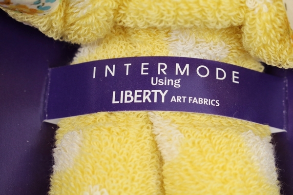 未使用 インターモードリバティ 花柄 タオルハンカチーフ ギフト うさぎ 日本製 綿100% イエロー INTERMODE LIBERTY_画像6