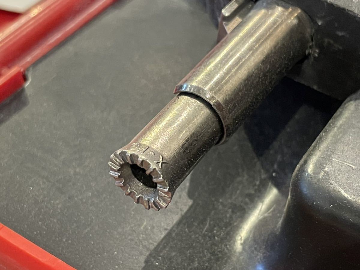 HILTI/ヒルティ】稼働品『BX3』充電式鋲打機 バッテリー2個 充電 HILTI/ヒルティ】稼働品『BX3』充電式鋲打機 バッテリー2個 充電