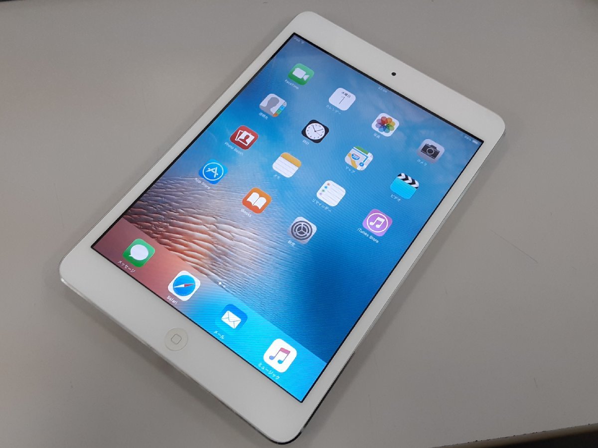 iPad mini WiFi 32GB A1432 MD532J/A ホワイト＆シルバー_画像1